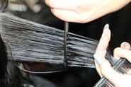 Красота на карантине: как самому сделать стрижку и окрасить волосы