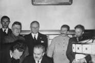 Пакт Молотова-Риббентропа: что нового узнали историки о секретных протоколах